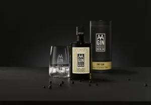 Gin & Vodka>AASPIRITS »AAGIN« Dry Gin im Set mit AAGIN Glas